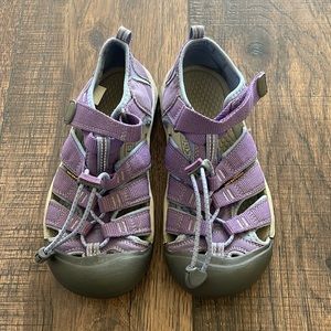 Keen Sandals Youth Size 3